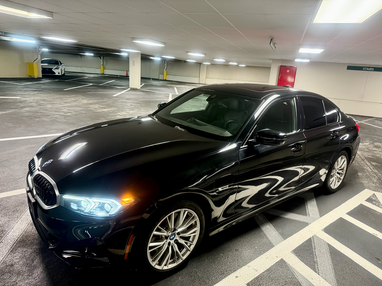 BMW 3-Series 330e 2023