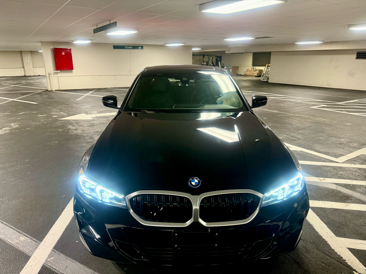 BMW 3-Series 330e 2023