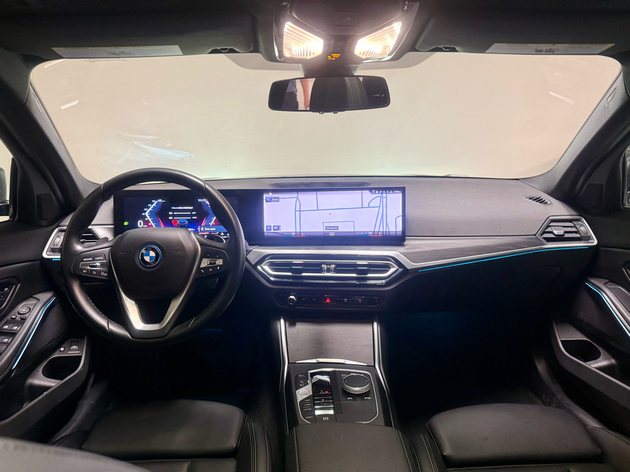 BMW 3-Series 330e 2023