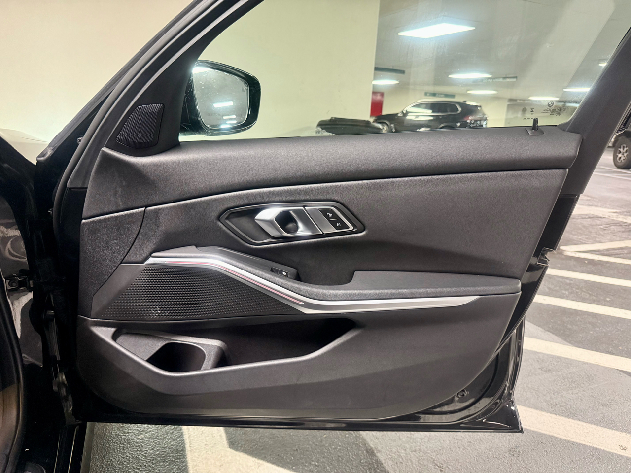 BMW 3-Series 330e 2023