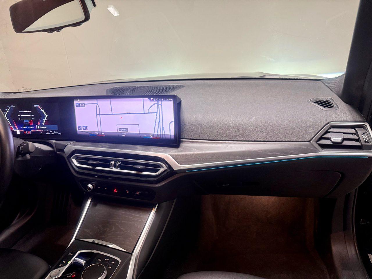 BMW 3-Series 330e 2023