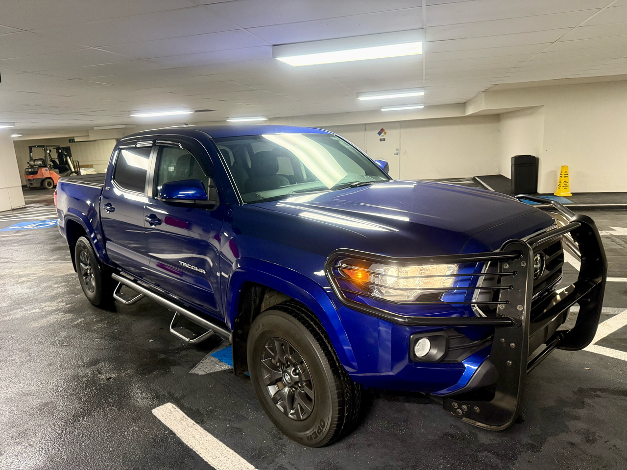 Toyota Tacoma 2WD Double Cab V6 AT SR5 (Natl) 2022