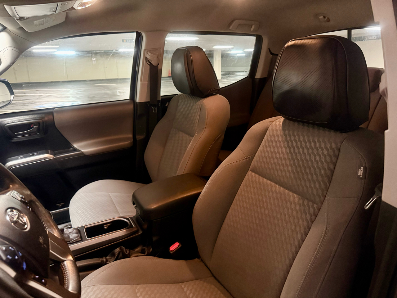 Toyota Tacoma 2WD Double Cab V6 AT SR5 (Natl) 2022