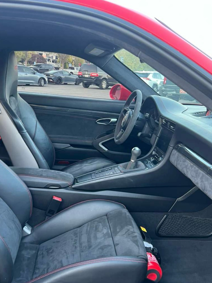 Porsche 911 2dr Cpe GT3 6-Spd Manual 2018