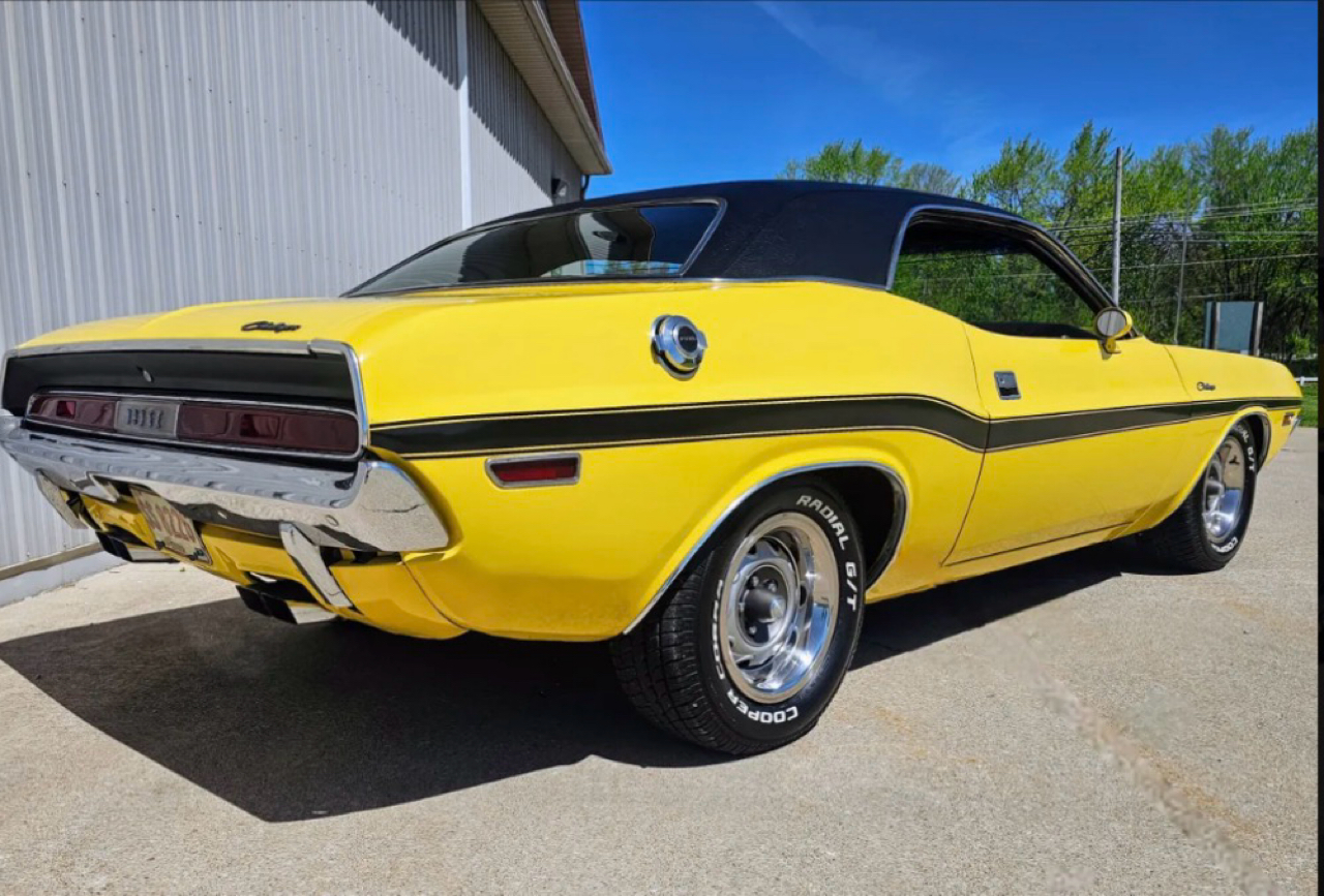 Dodge Challenger Base 2D Coupe 1970