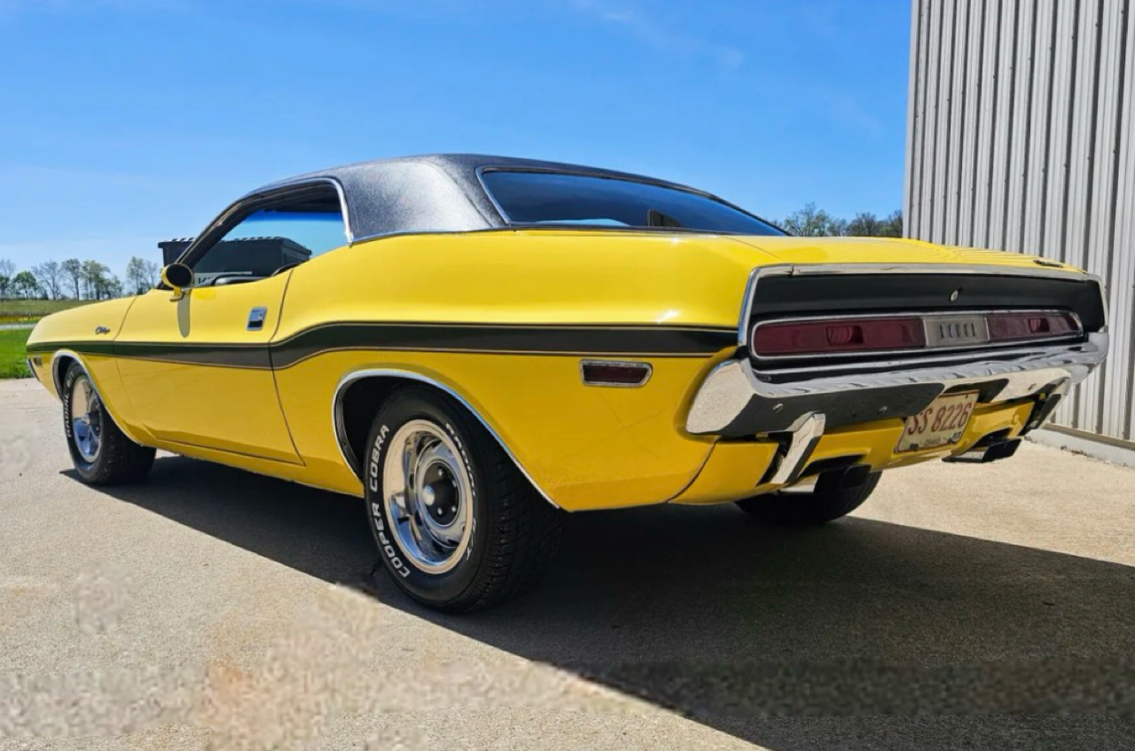 Dodge Challenger Base 2D Coupe 1970