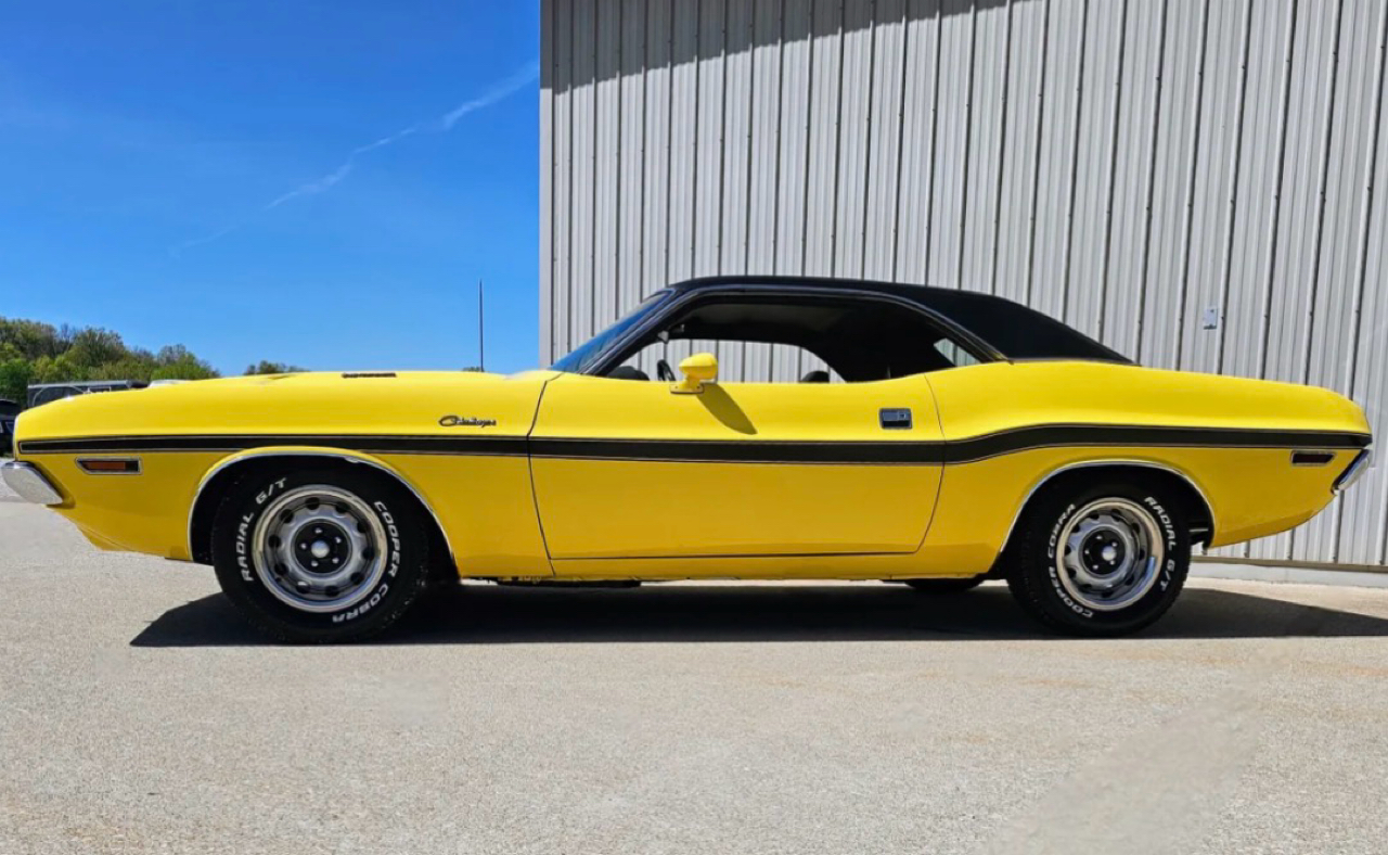 Dodge Challenger Base 2D Coupe 1970