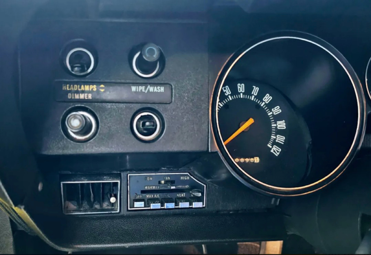 Dodge Challenger Base 2D Coupe 1970