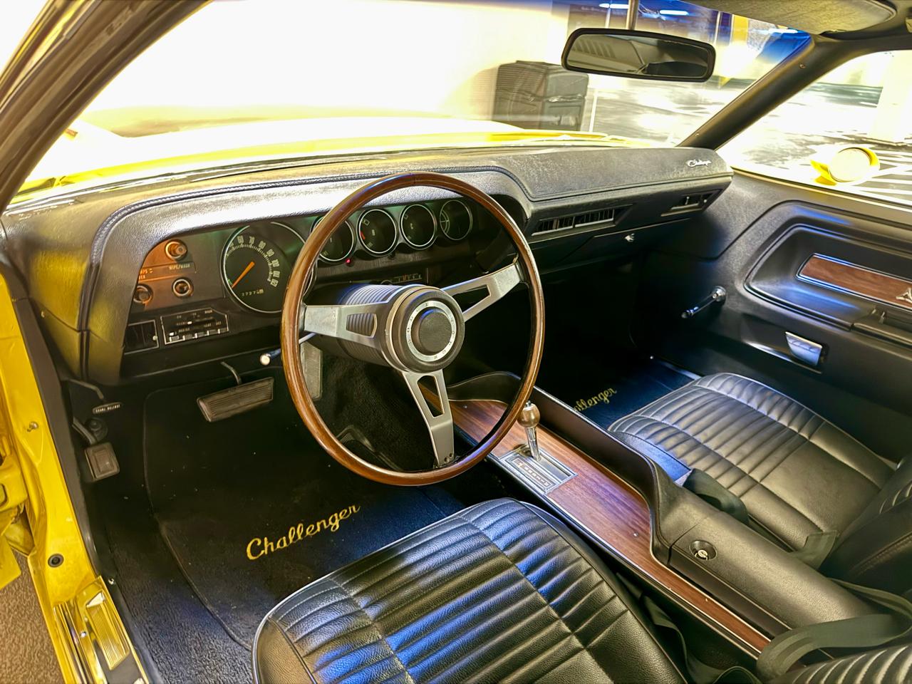 Dodge Challenger Base 2D Coupe 1970