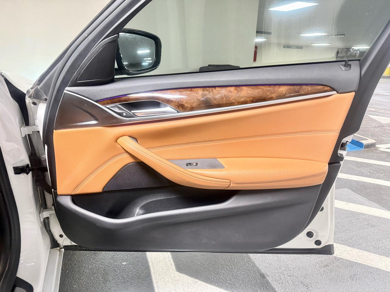 BMW 5-Series 540i xDrive Sedan 2019