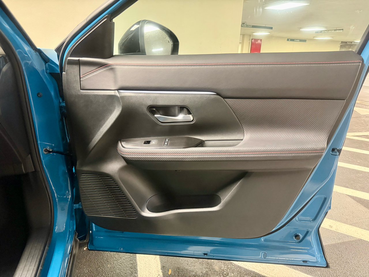 Nissan Kicks SR 2025