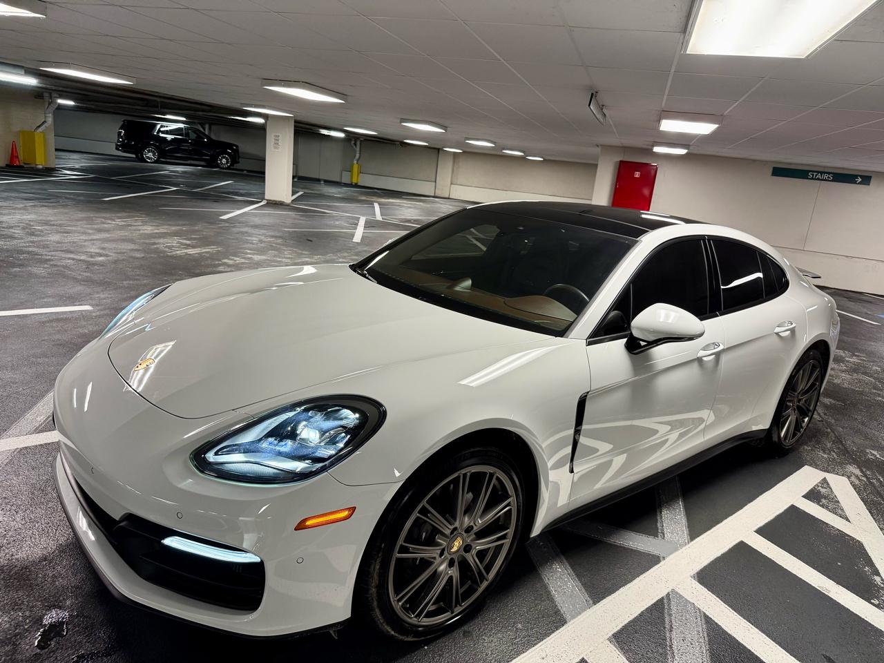 Porsche Panamera RWD 2022
