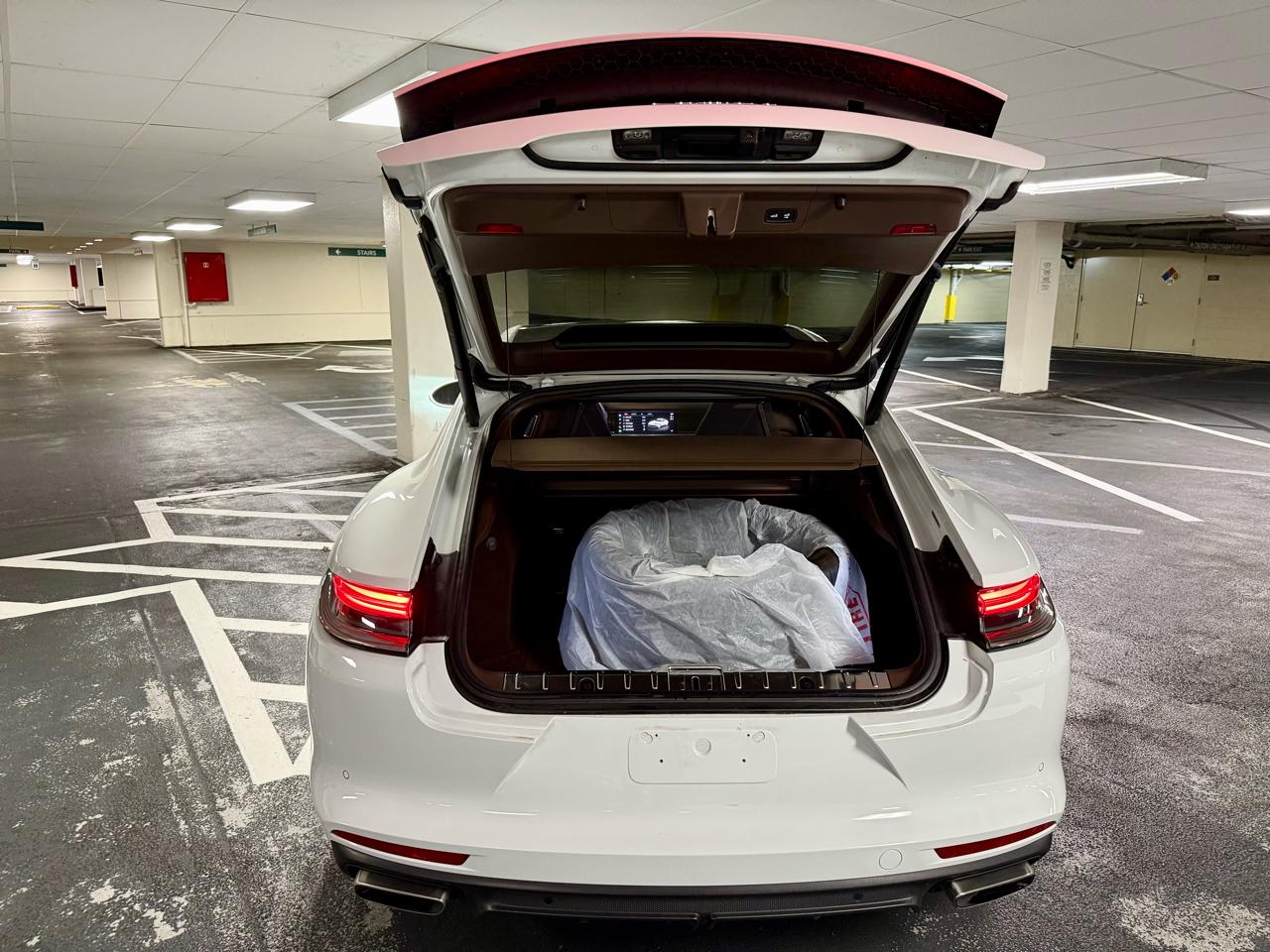 Porsche Panamera RWD 2022