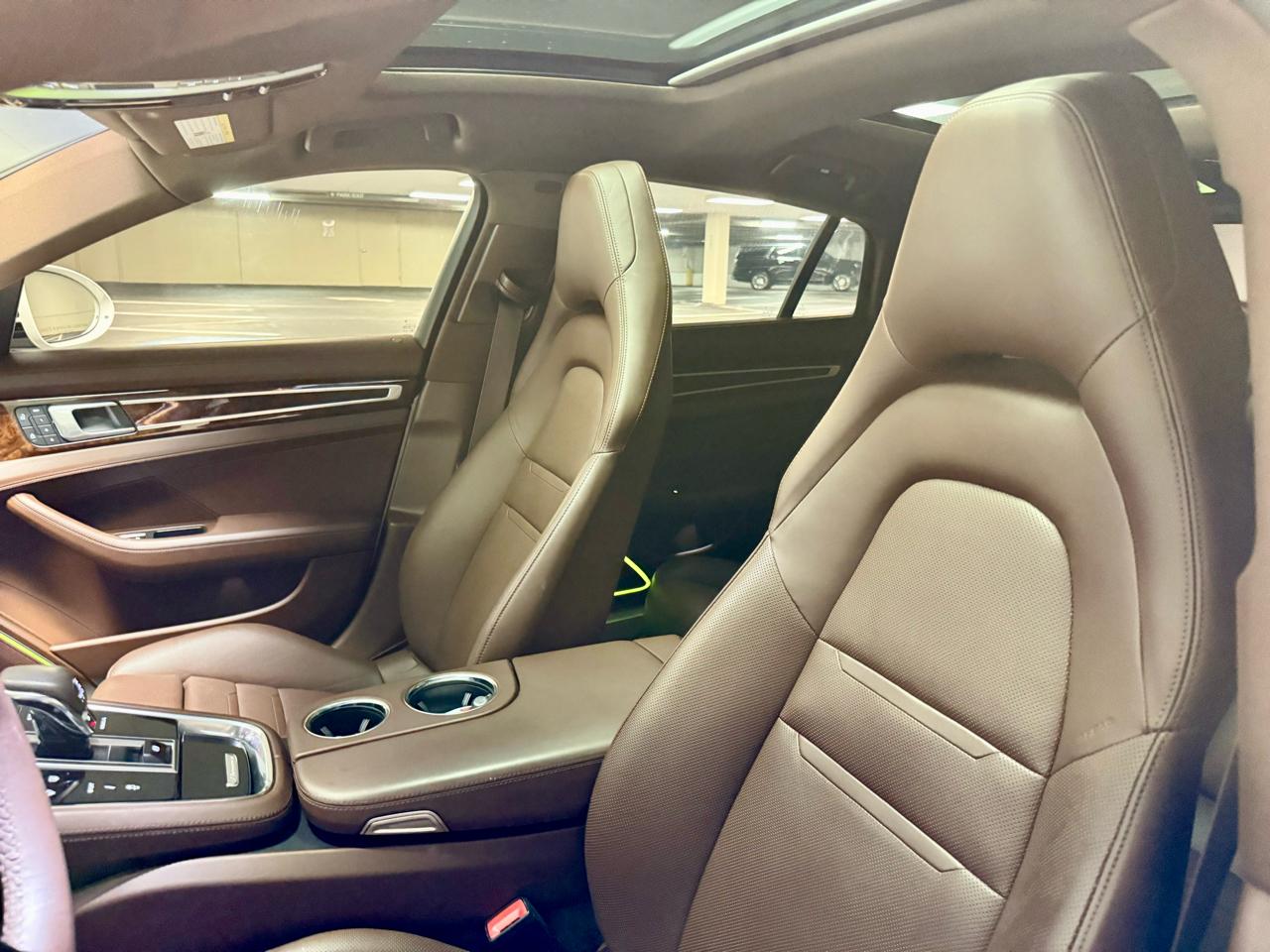 Porsche Panamera RWD 2022