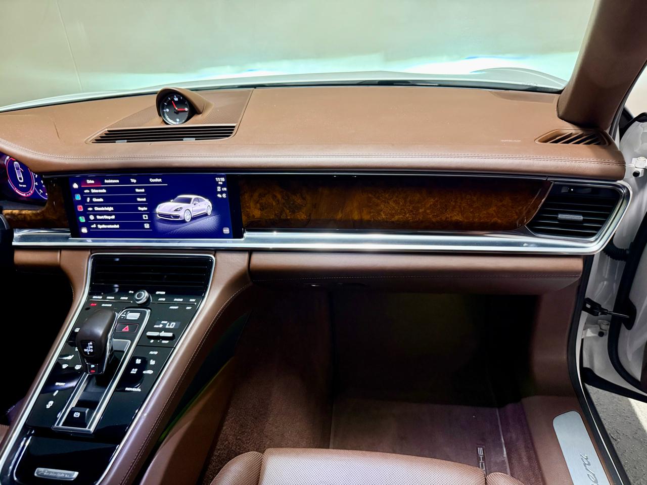 Porsche Panamera RWD 2022