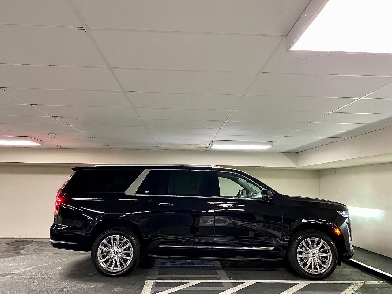 Cadillac Escalade ESV 4WD 4dr Premium Luxury 2023