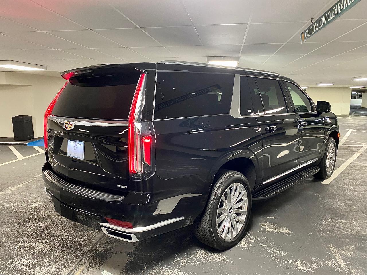 Cadillac Escalade ESV 4WD 4dr Premium Luxury 2023