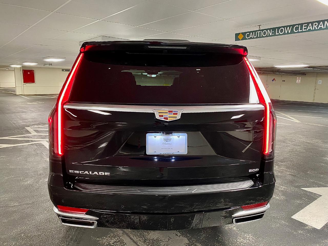 Cadillac Escalade ESV 4WD 4dr Premium Luxury 2023