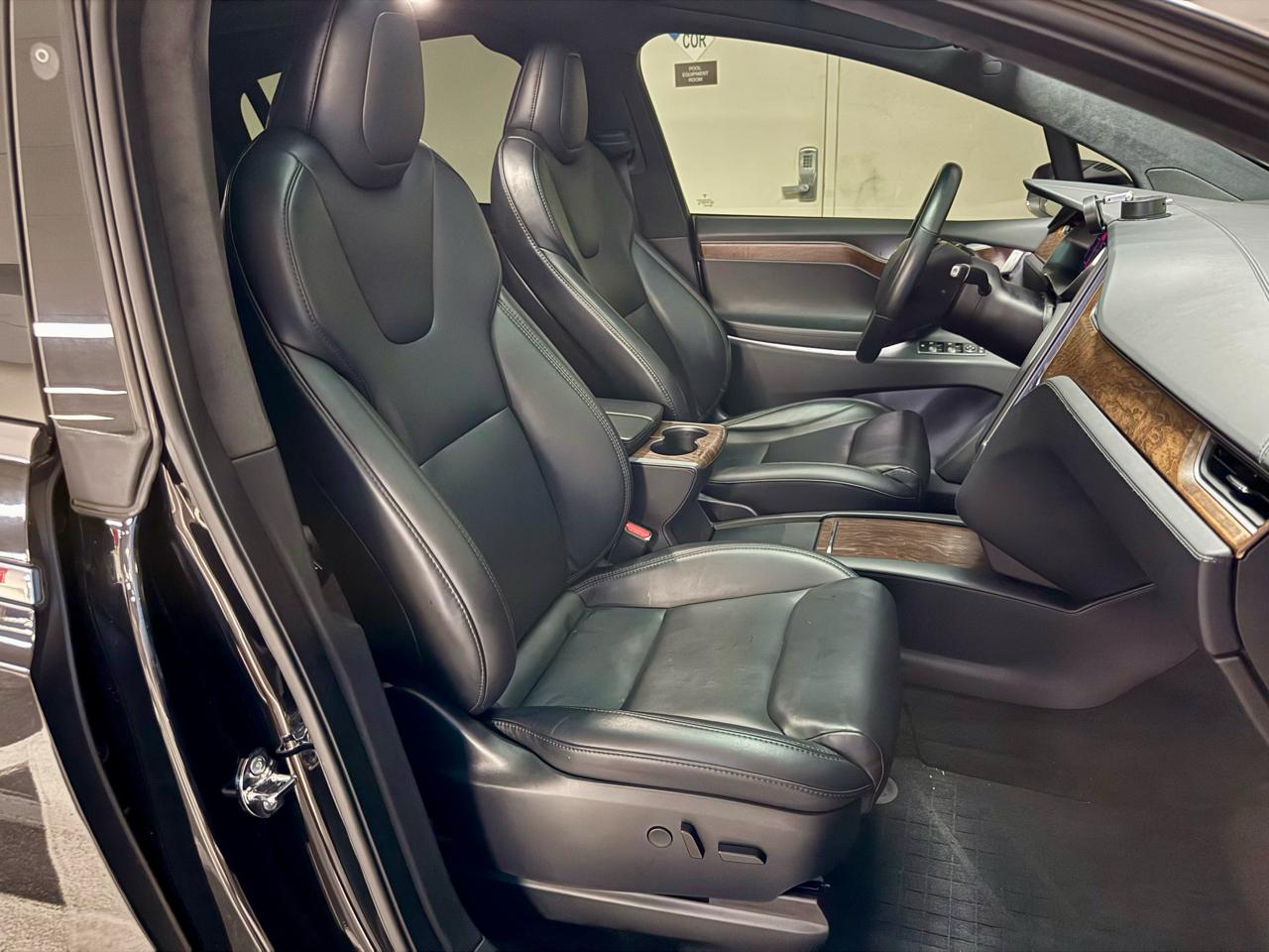 Tesla Model X Long Range AWD 2021