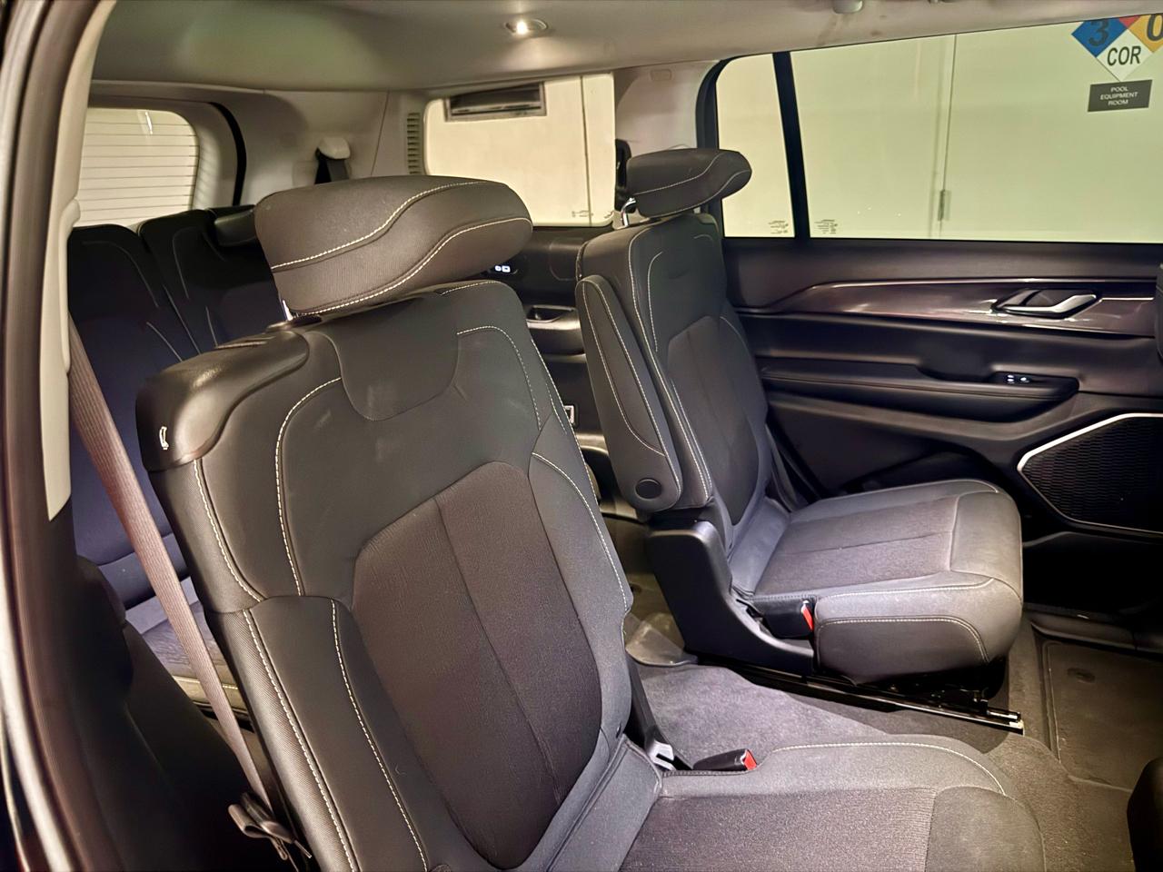 Jeep Grand Cherokee L Laredo 4x4 2022