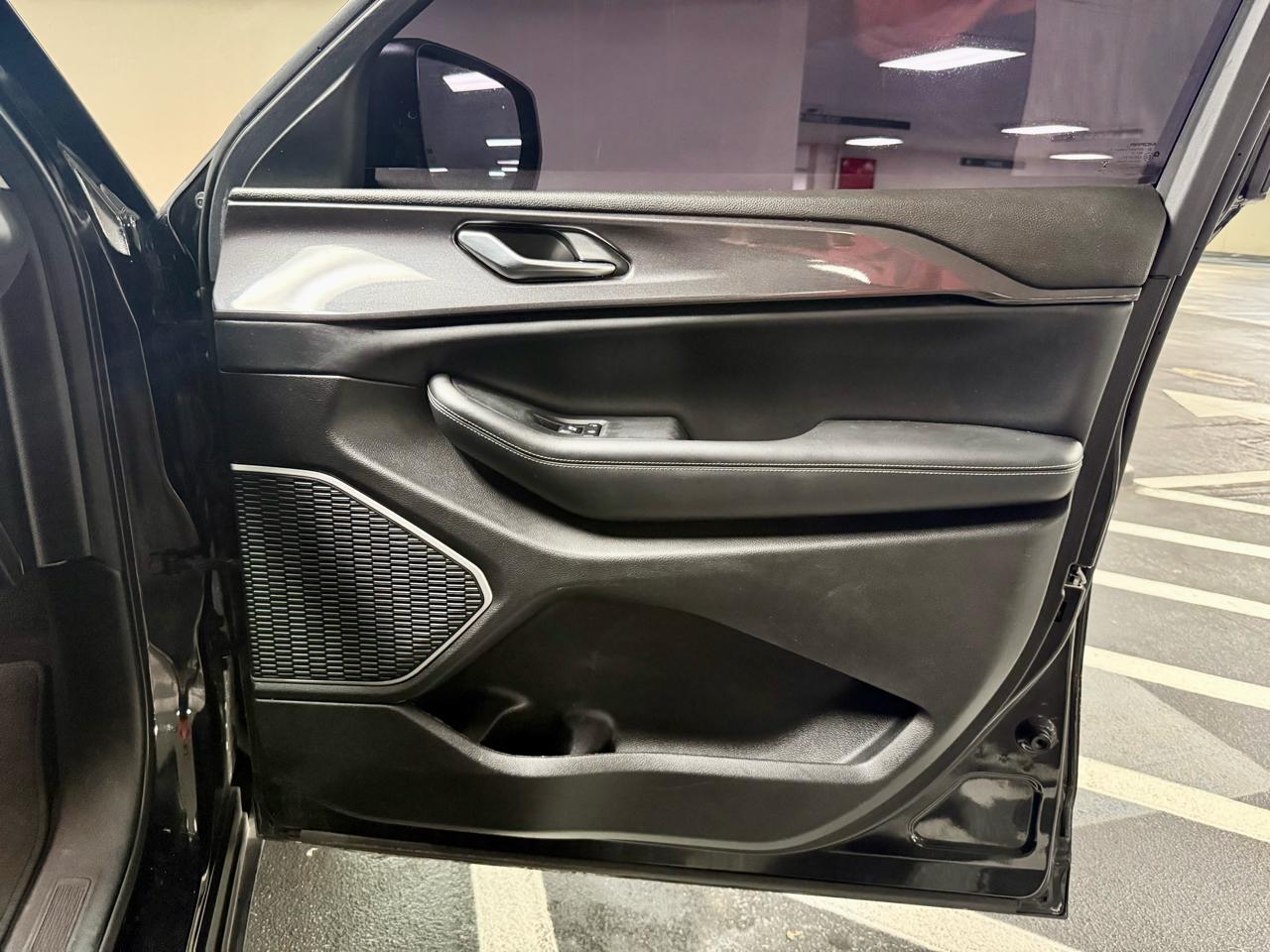 Jeep Grand Cherokee L Laredo 4x4 2022