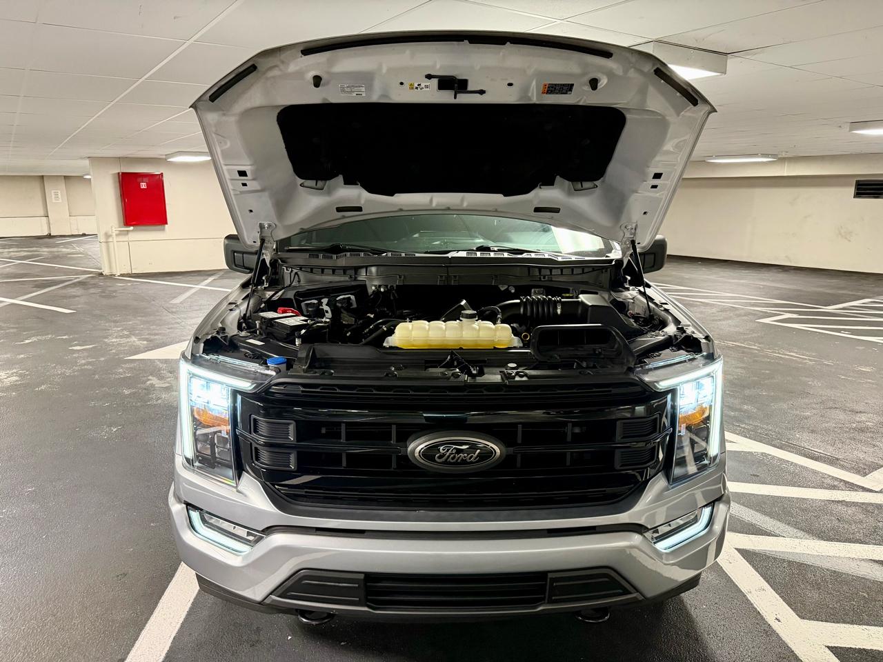 Ford F-150 4WD SuperCrew 145" XLT 2023