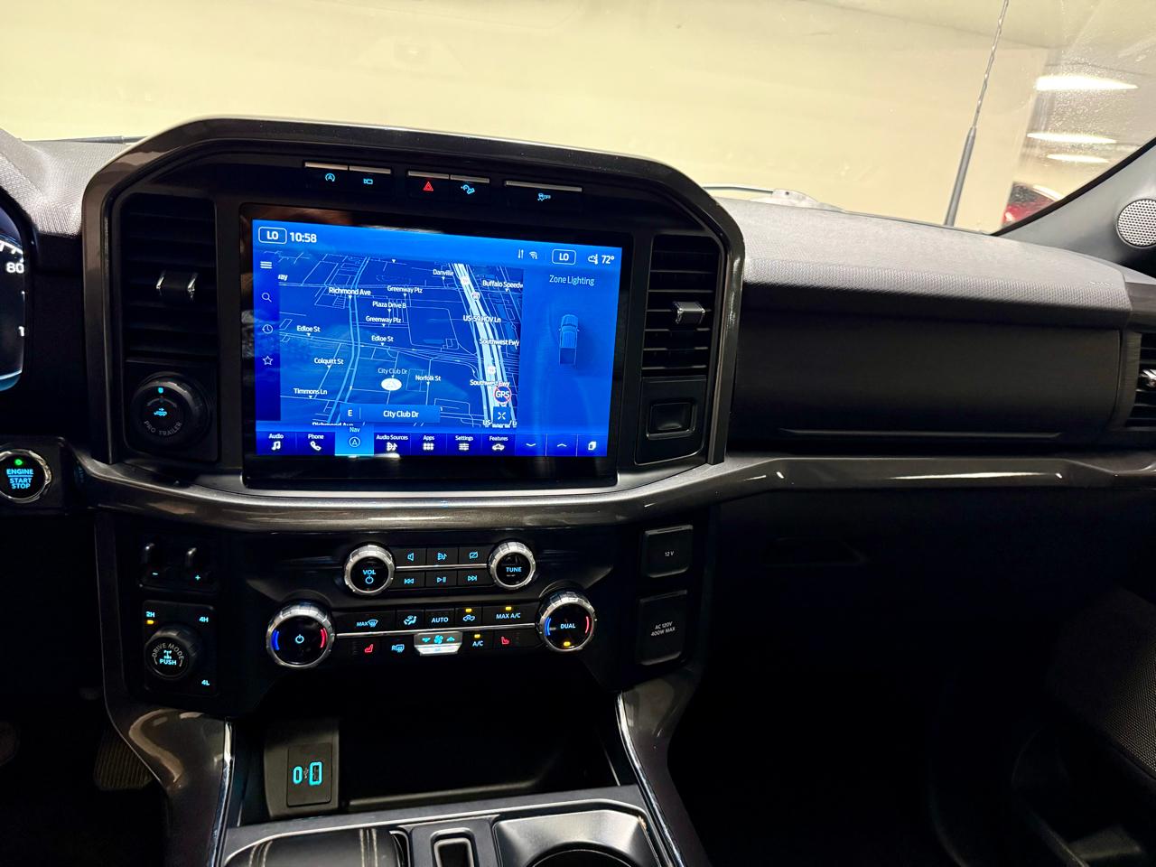 Ford F-150 4WD SuperCrew 145" XLT 2023