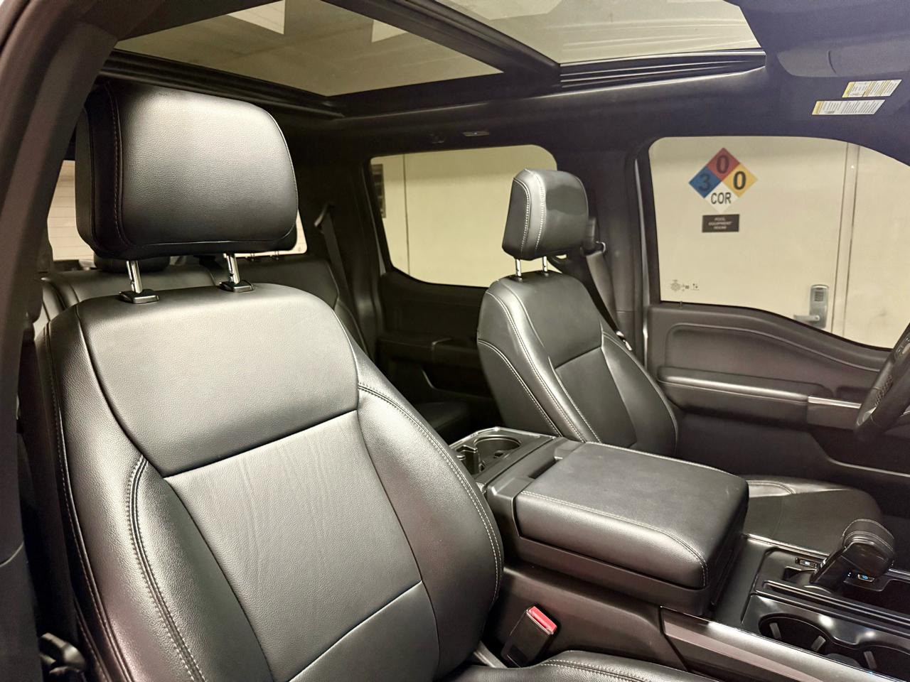 Ford F-150 4WD SuperCrew 145" XLT 2023