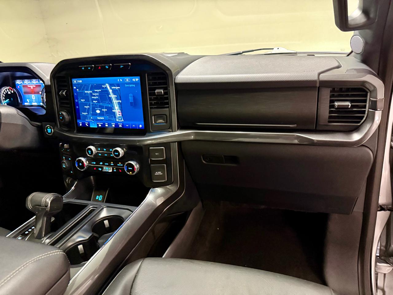 Ford F-150 4WD SuperCrew 145" XLT 2023