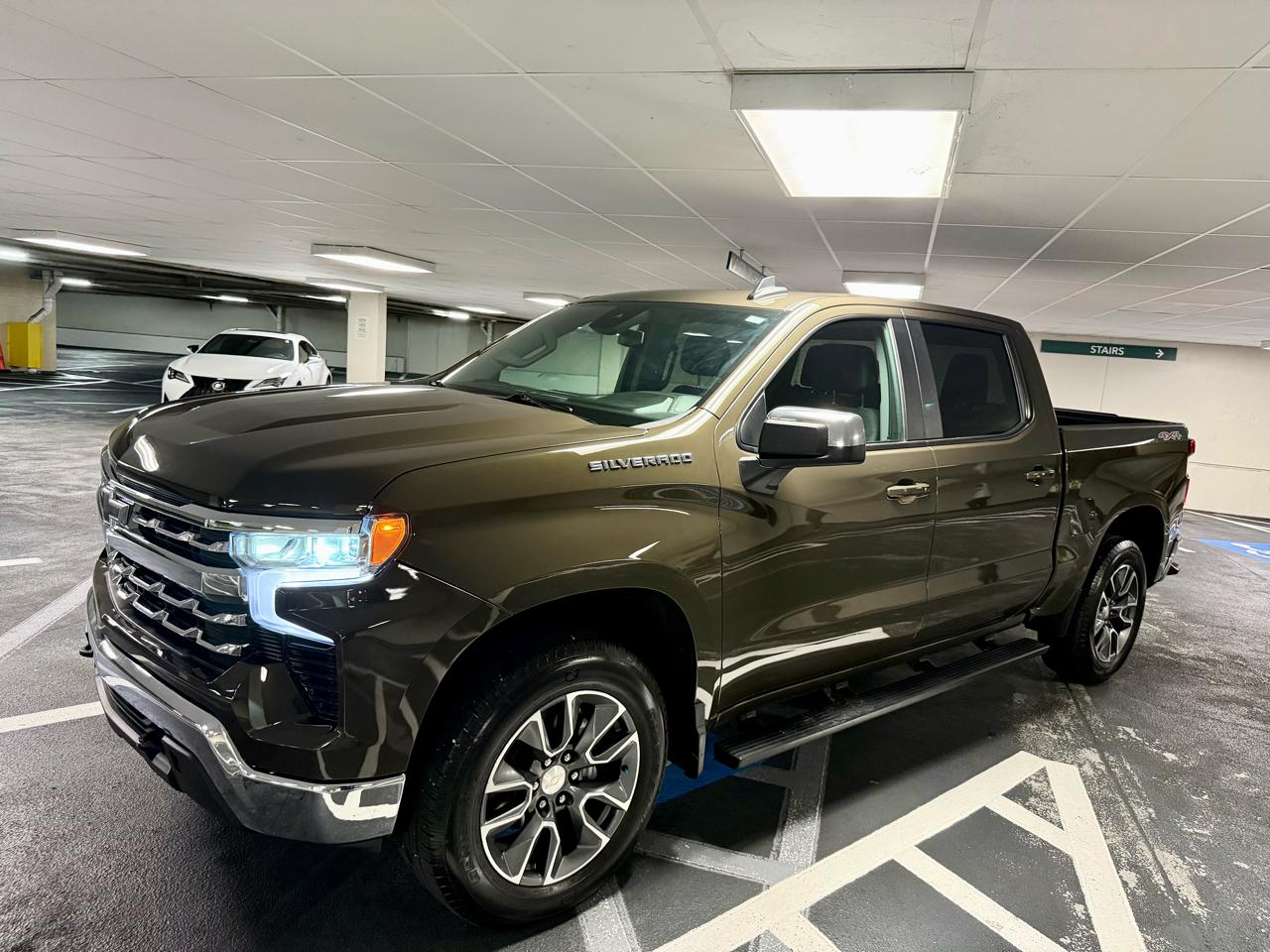 Chevrolet Silverado 1500 4WD Crew Cab 147" LT w/2FL 2023