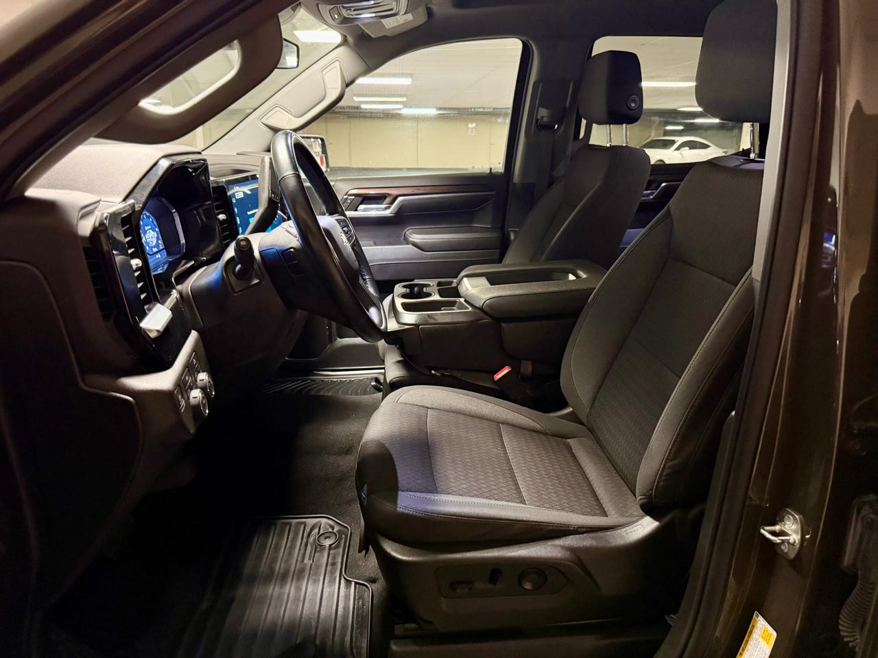 Chevrolet Silverado 1500 4WD Crew Cab 147" LT w/2FL 2023