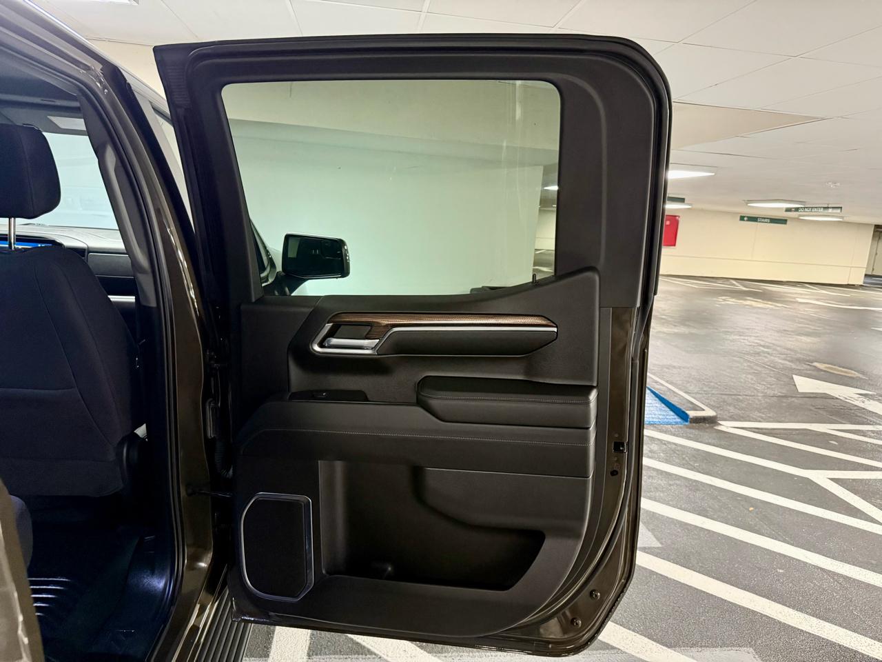 Chevrolet Silverado 1500 4WD Crew Cab 147" LT w/2FL 2023