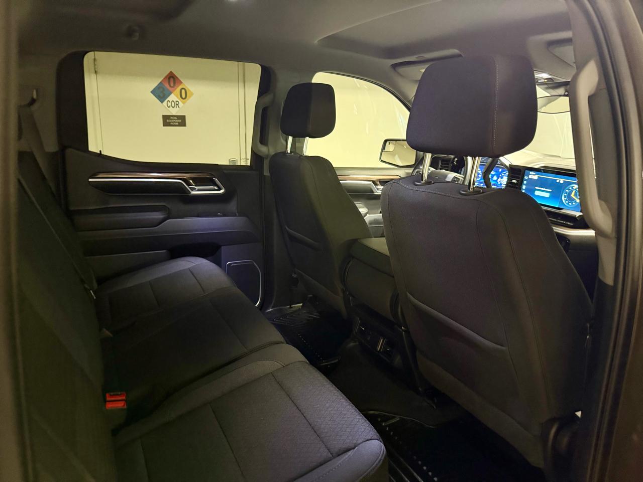 Chevrolet Silverado 1500 4WD Crew Cab 147" LT w/2FL 2023