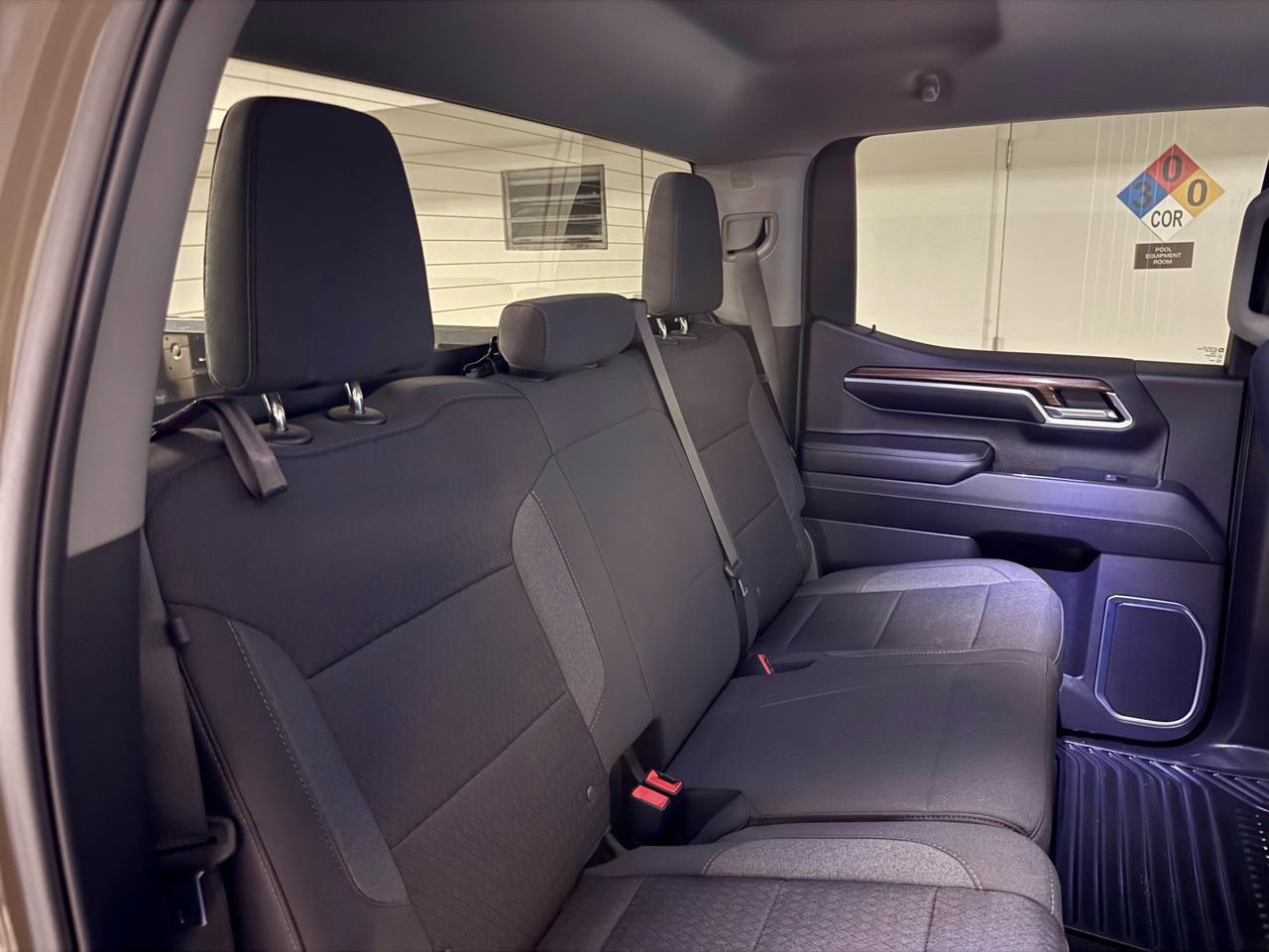 Chevrolet Silverado 1500 4WD Crew Cab 147" LT w/2FL 2023