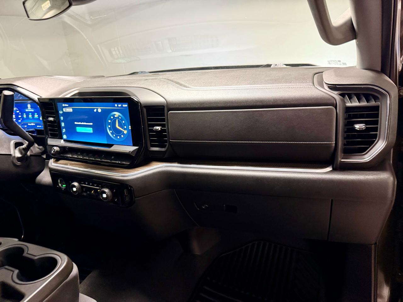 Chevrolet Silverado 1500 4WD Crew Cab 147" LT w/2FL 2023