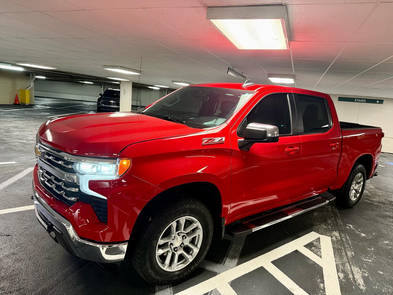 Chevrolet Silverado 1500 4WD Crew Cab 147" LT w/1LT 2024