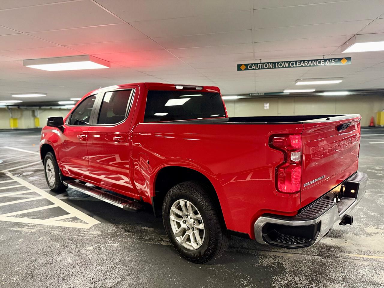 Chevrolet Silverado 1500 4WD Crew Cab 147" LT w/1LT 2024