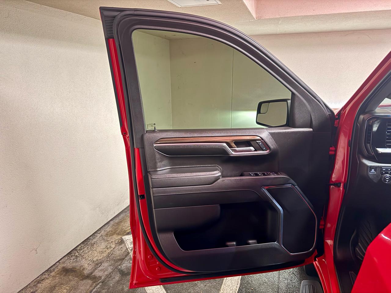 Chevrolet Silverado 1500 4WD Crew Cab 147" LT w/1LT 2024