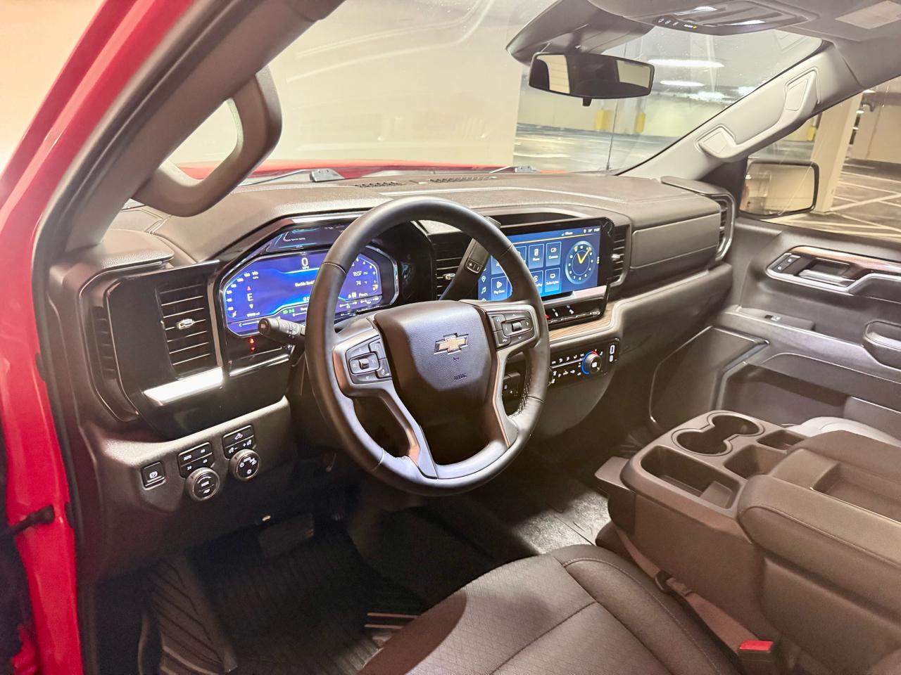 Chevrolet Silverado 1500 4WD Crew Cab 147" LT w/1LT 2024