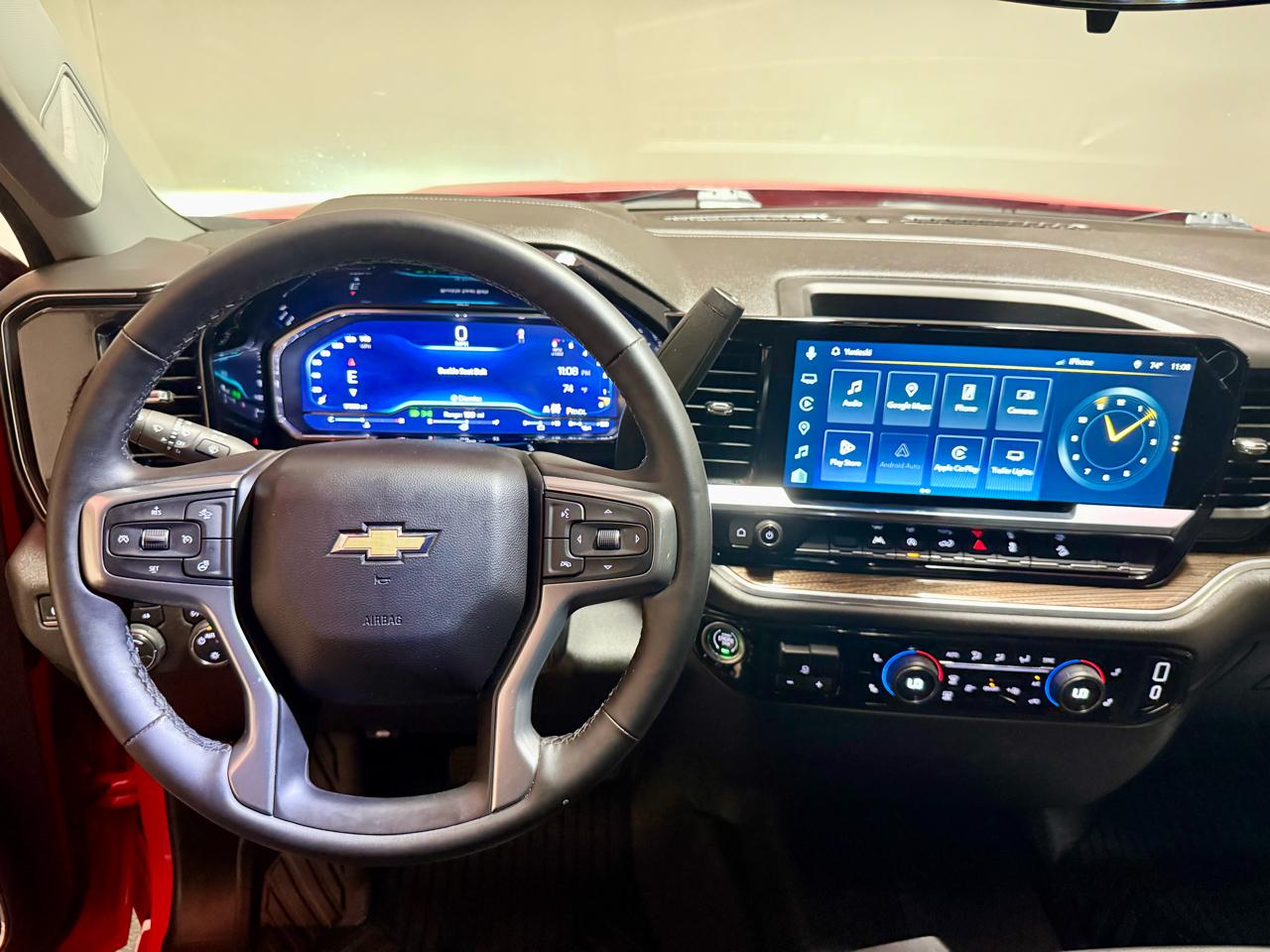 Chevrolet Silverado 1500 4WD Crew Cab 147" LT w/1LT 2024