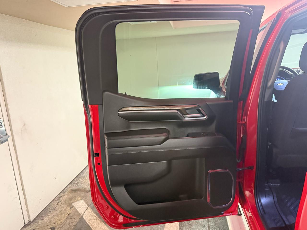 Chevrolet Silverado 1500 4WD Crew Cab 147" LT w/1LT 2024