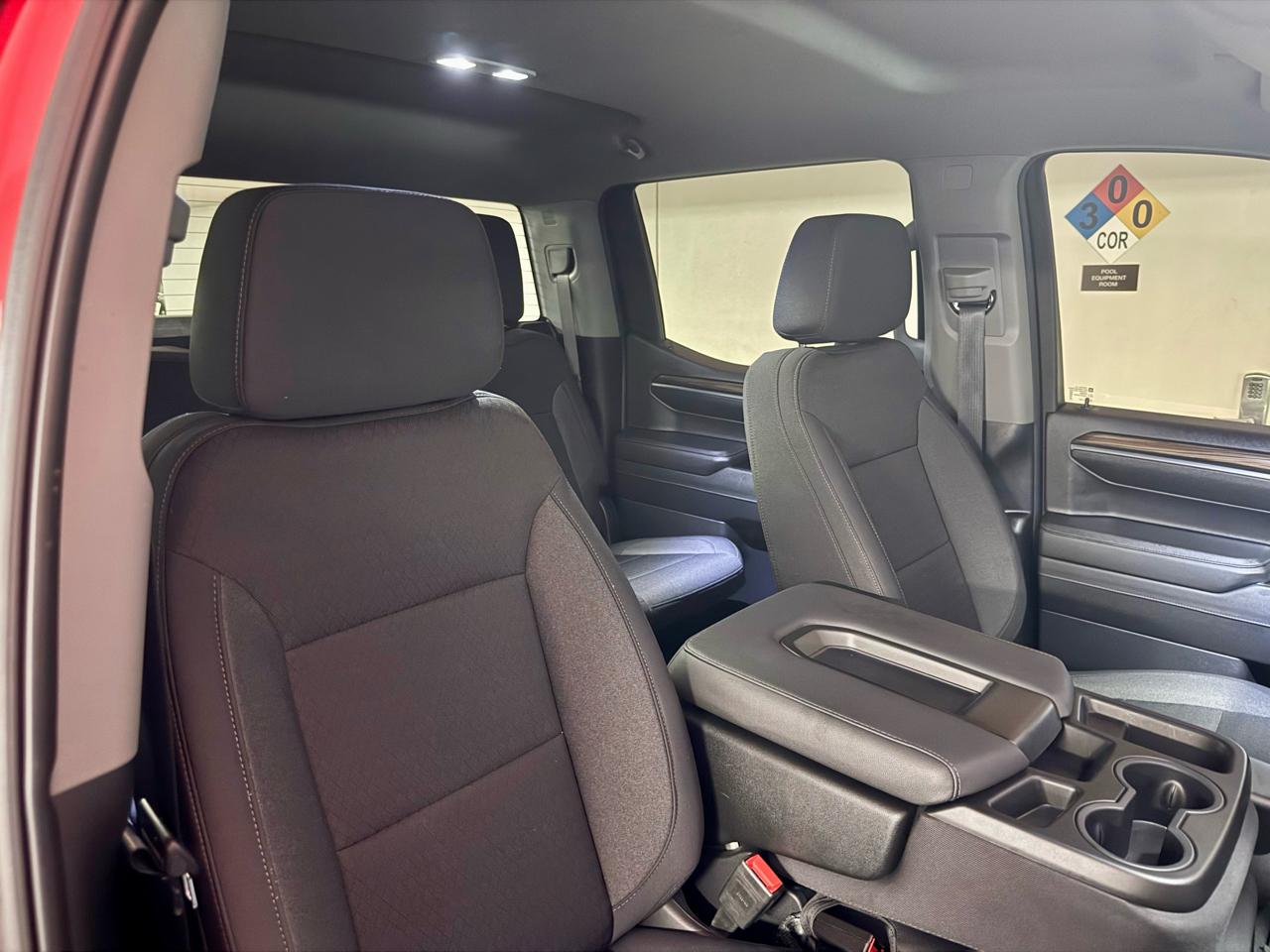 Chevrolet Silverado 1500 4WD Crew Cab 147" LT w/1LT 2024