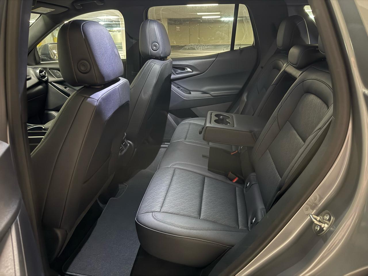 Chevrolet Equinox FWD 4dr LT w/1LT 2025