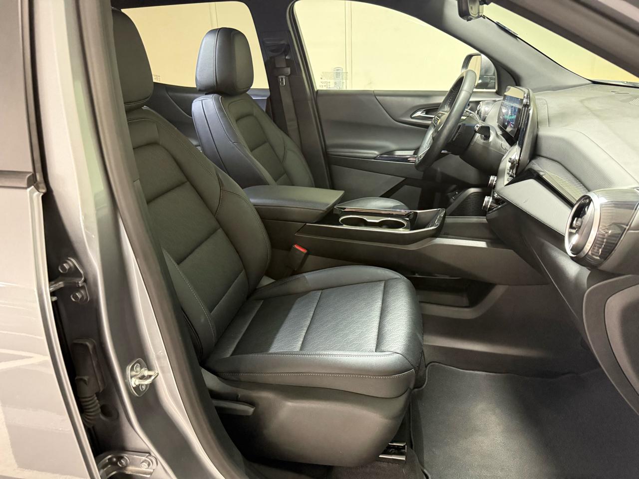 Chevrolet Equinox FWD 4dr LT w/1LT 2025