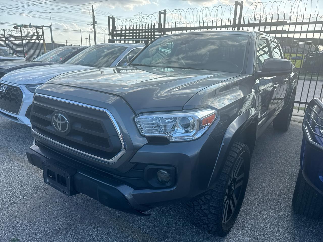 Toyota Tacoma 4WD TRD Off Road Double Cab 6' Bed V6 AT (Natl) 2022