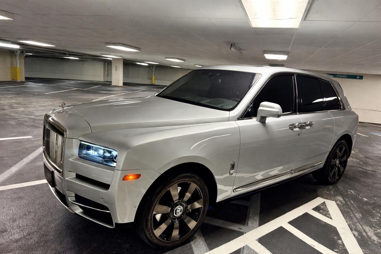 Rolls-Royce Cullinan Sport Utility 2019