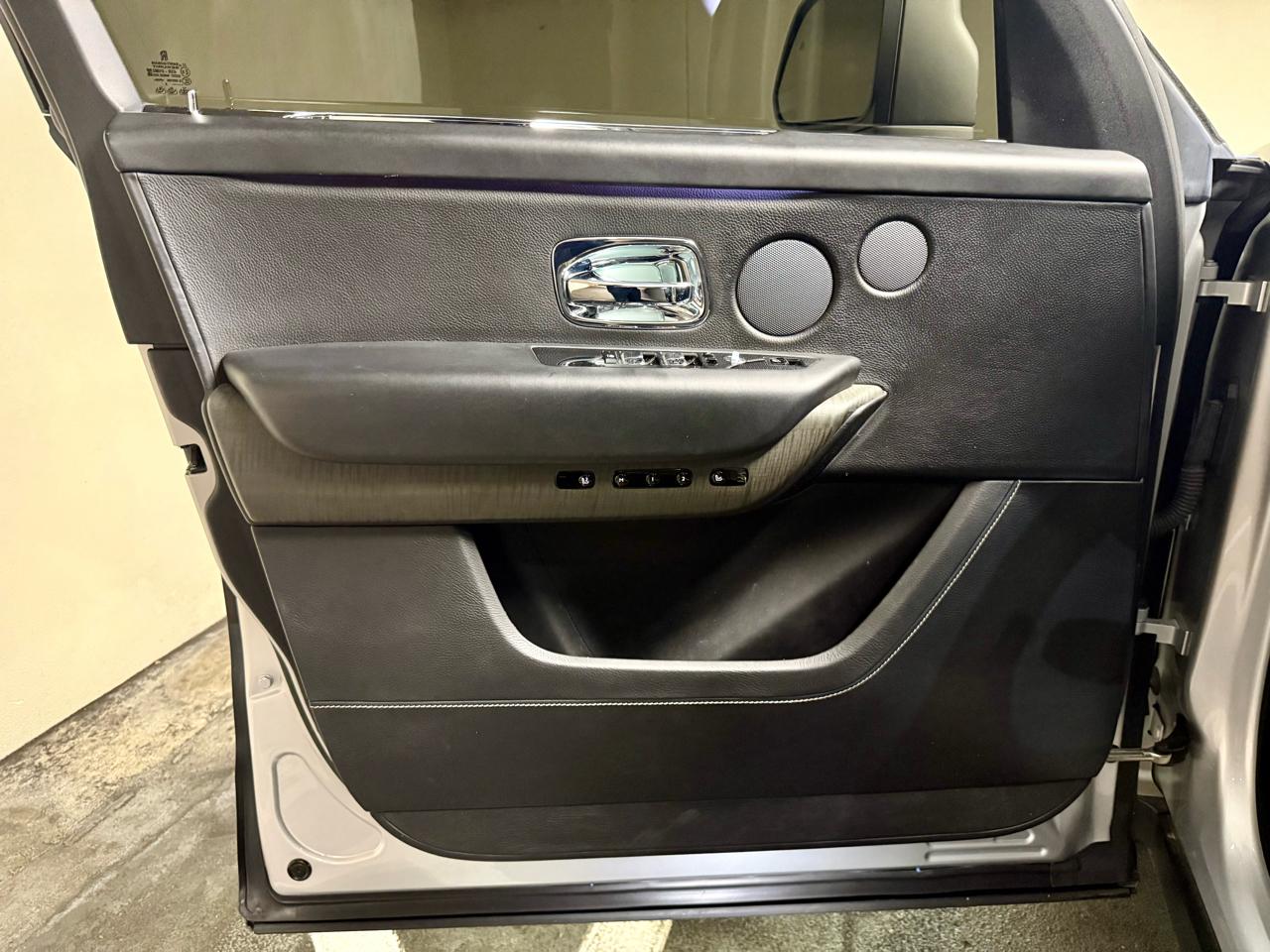 Rolls-Royce Cullinan Sport Utility 2019