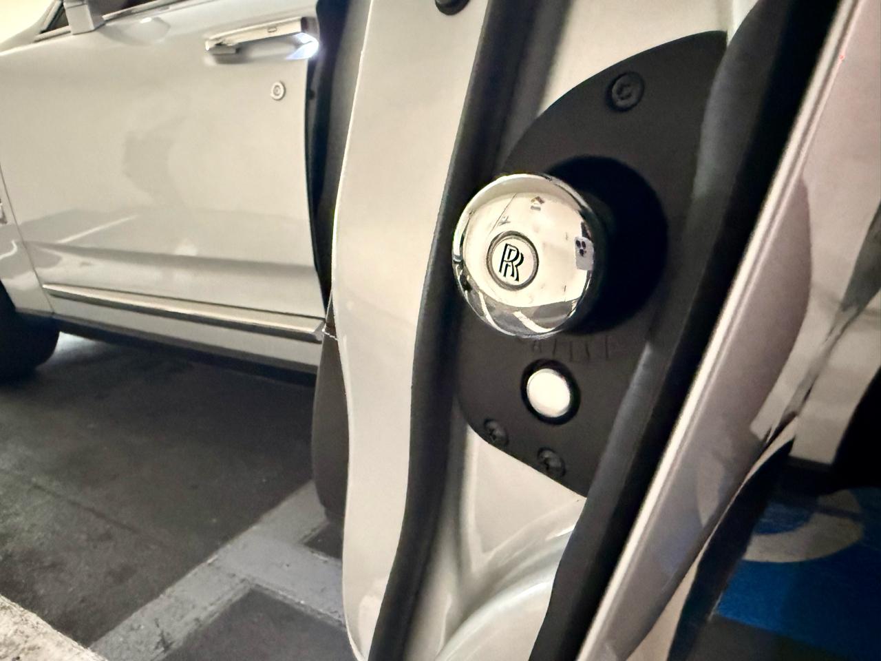 Rolls-Royce Cullinan Sport Utility 2019