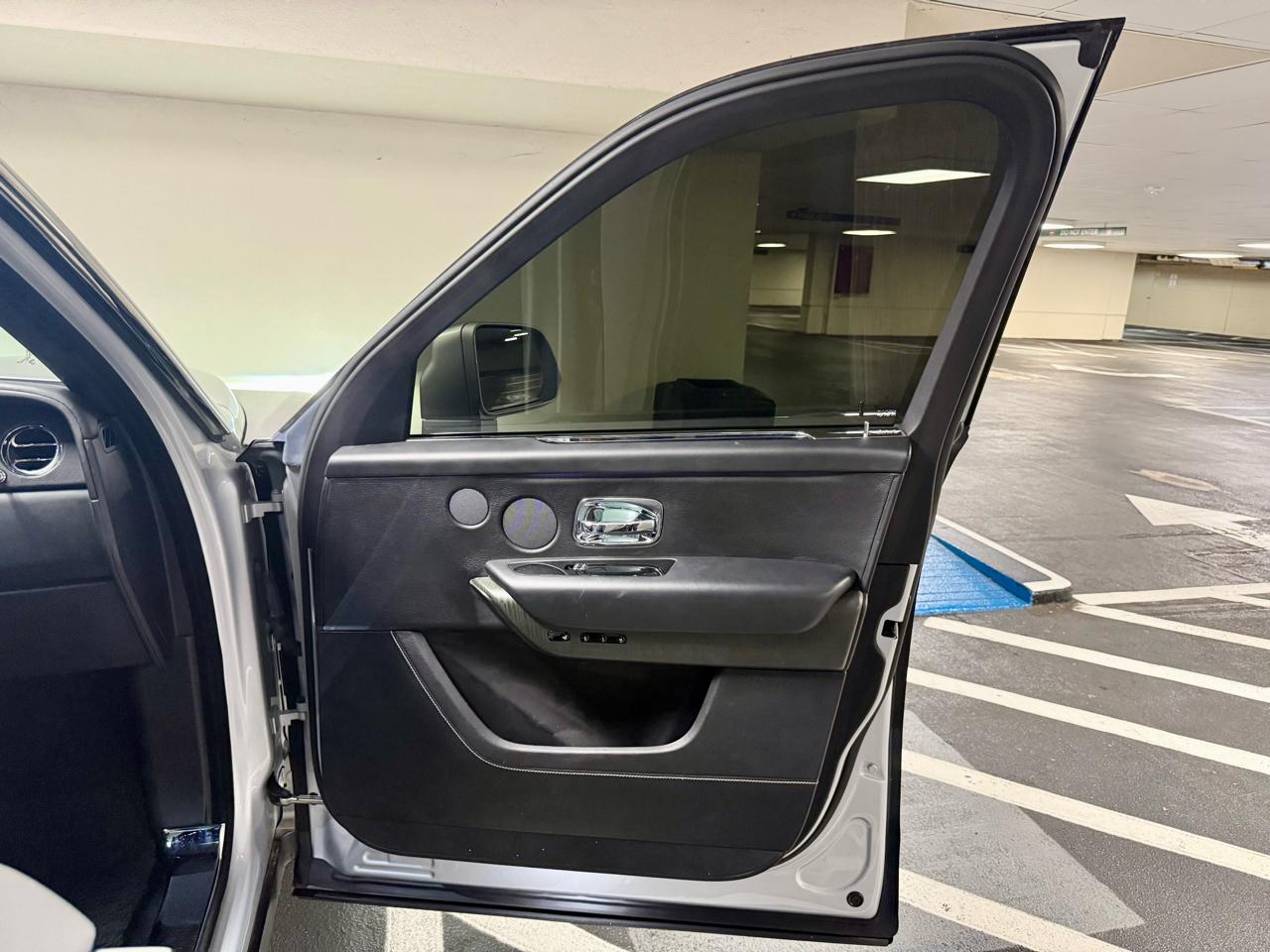 Rolls-Royce Cullinan Sport Utility 2019