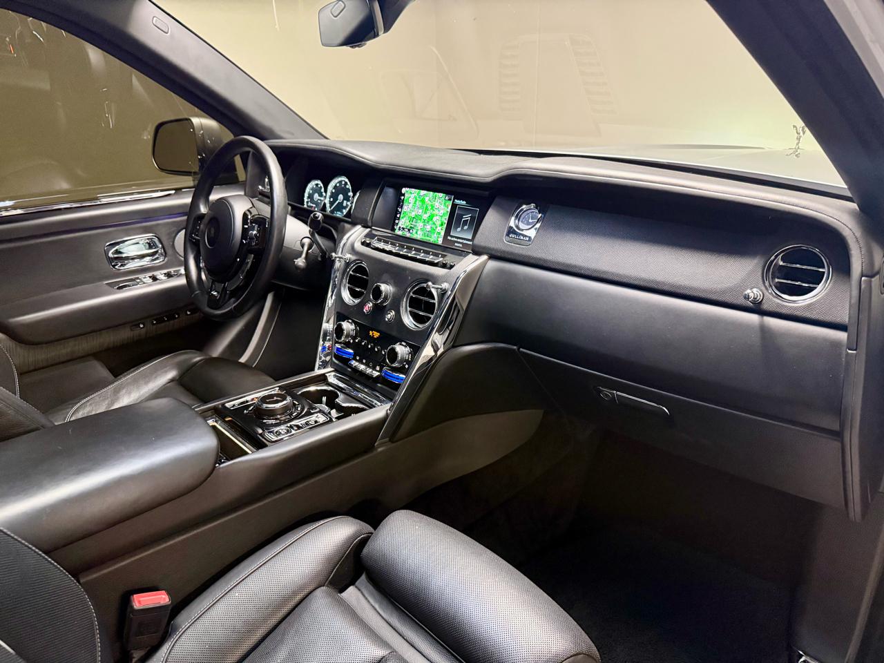 Rolls-Royce Cullinan Sport Utility 2019